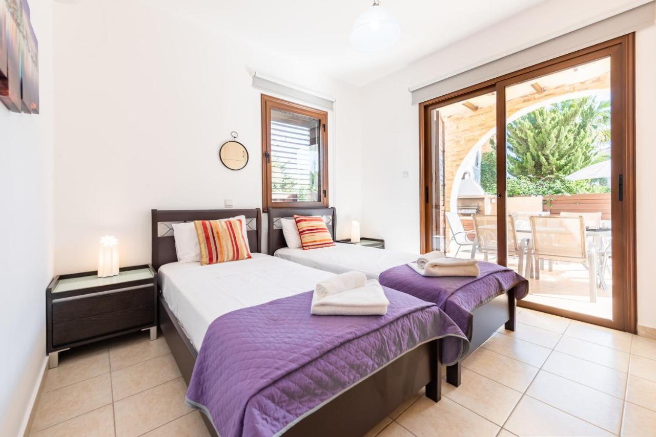 Villa Iris By Ezoria Villas Ayia Napa Exterior foto